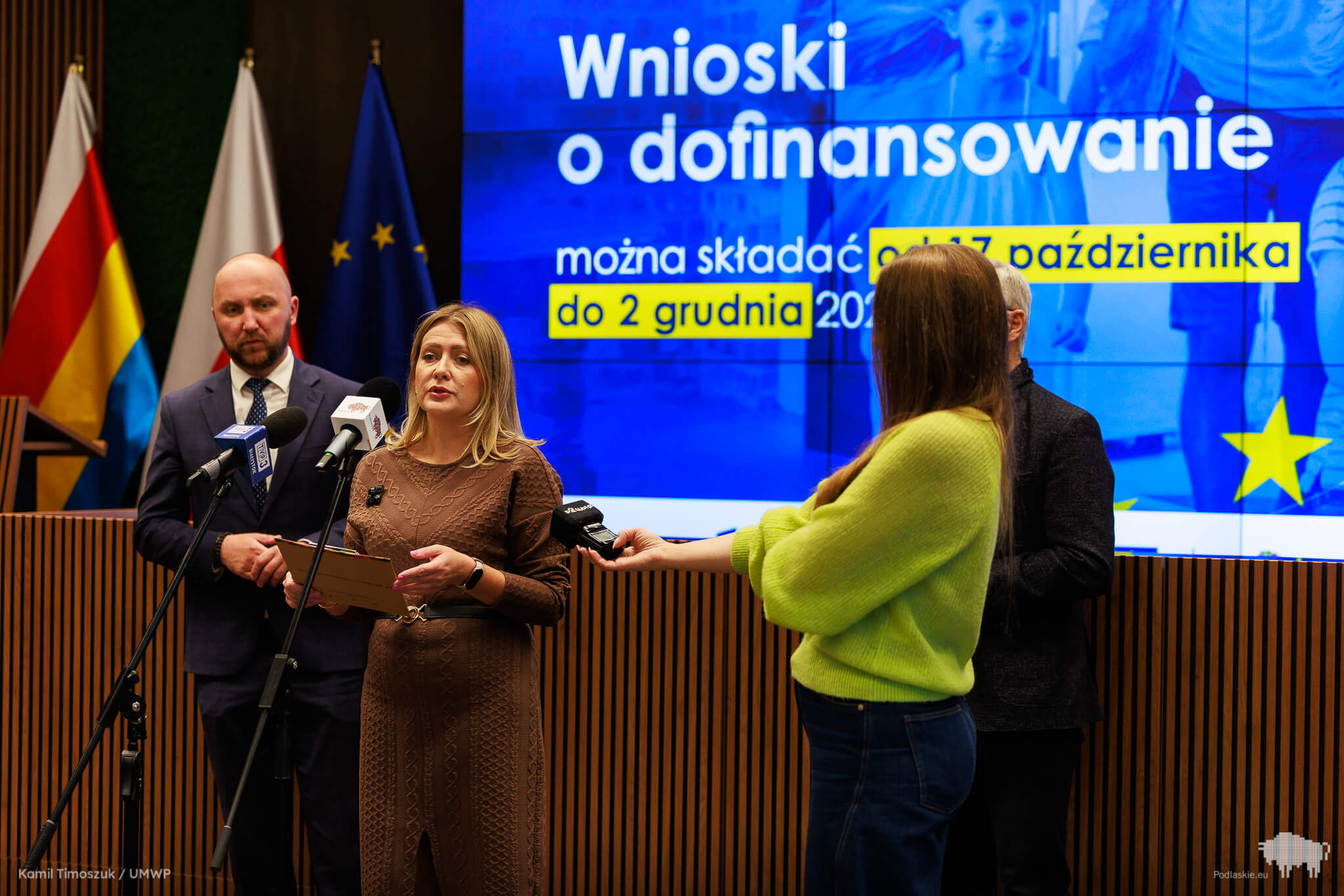 Dyrektor Karolina Perkowska zabiera głos podczas konferencji prasowej