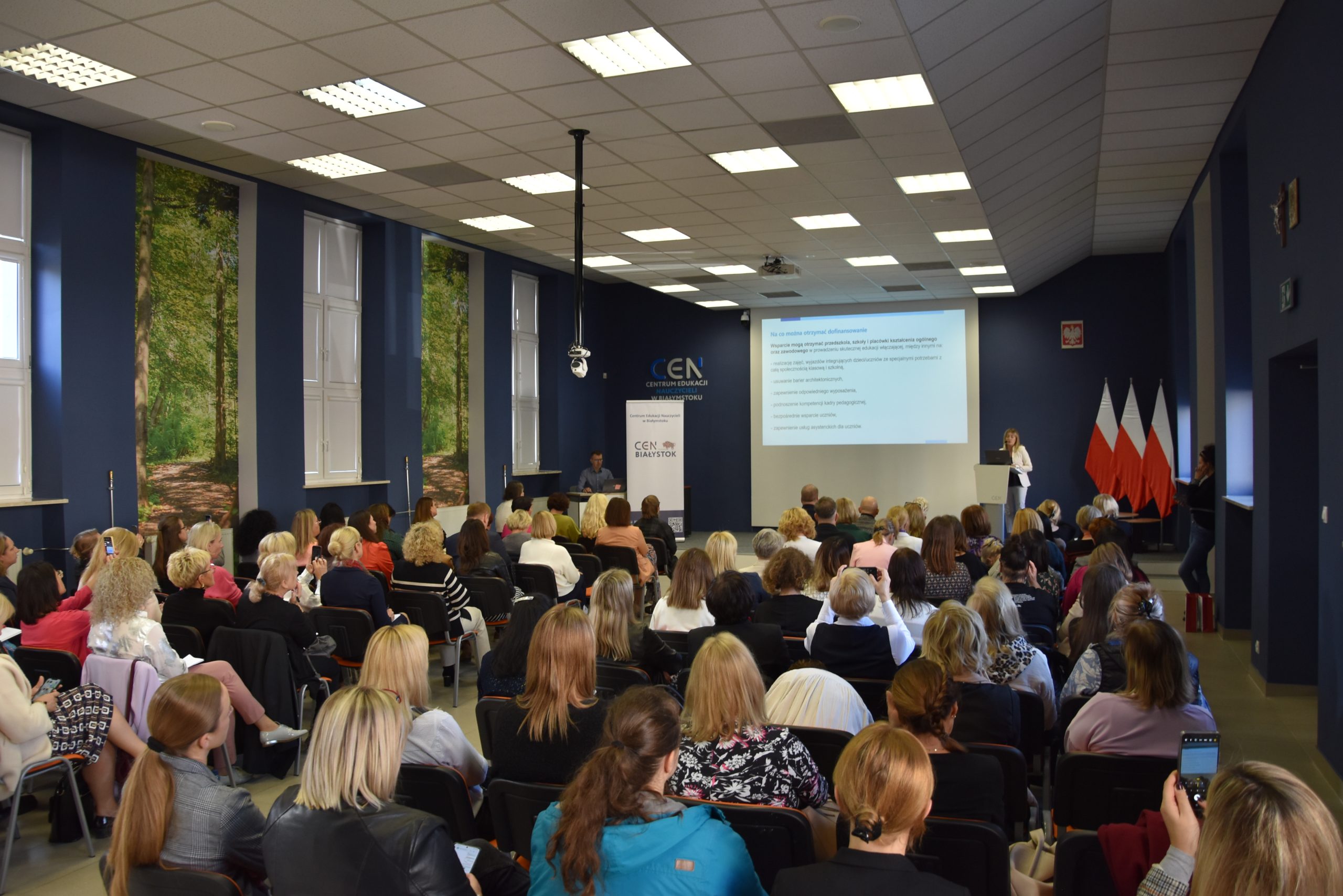Uczestnicy konferencji dotyczącej edukacji EFS+