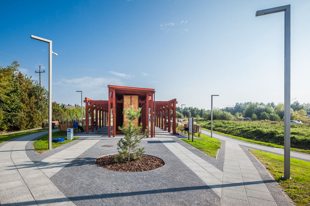Tężnia solankowa, widok z boku