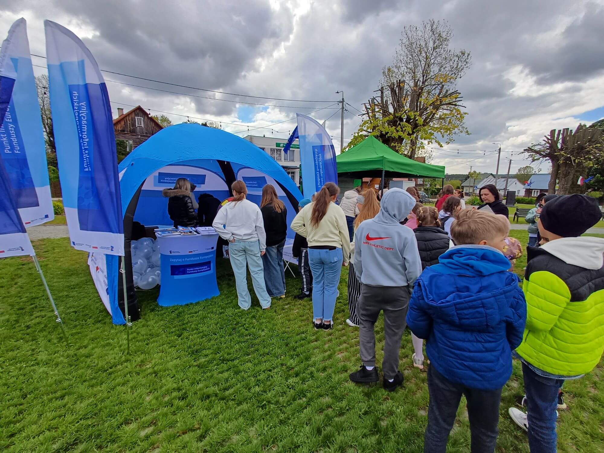 Uczestnicy festynu w Mielniku