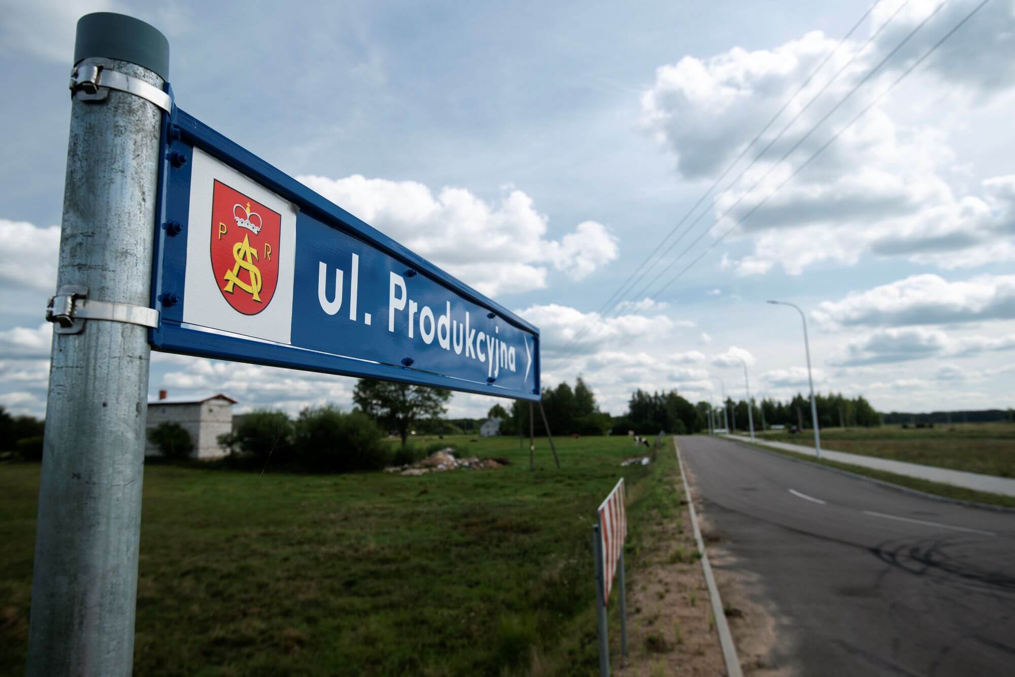 Znak drogowy oznaczający ulicę Produkcyjną