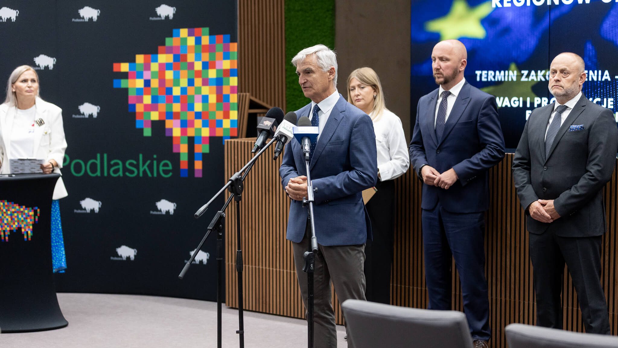 Członek Zarządu Bogdan Dyjuk zabiera głos podczas konferencji prasowej