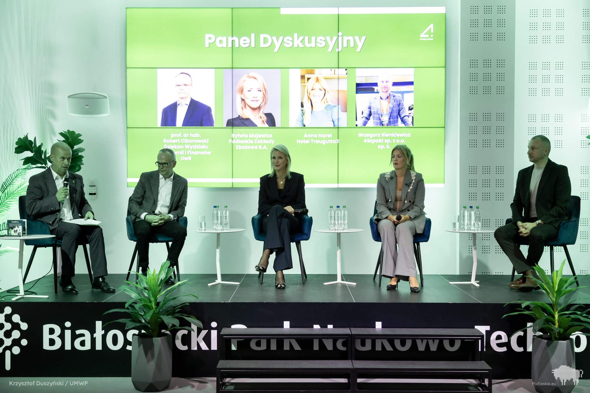 Uczestnicy panelu dyskusyjnego