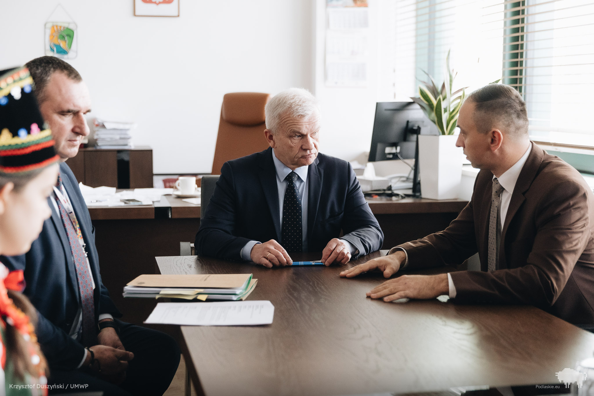 Przedstawiciele umowy w Noworodzie