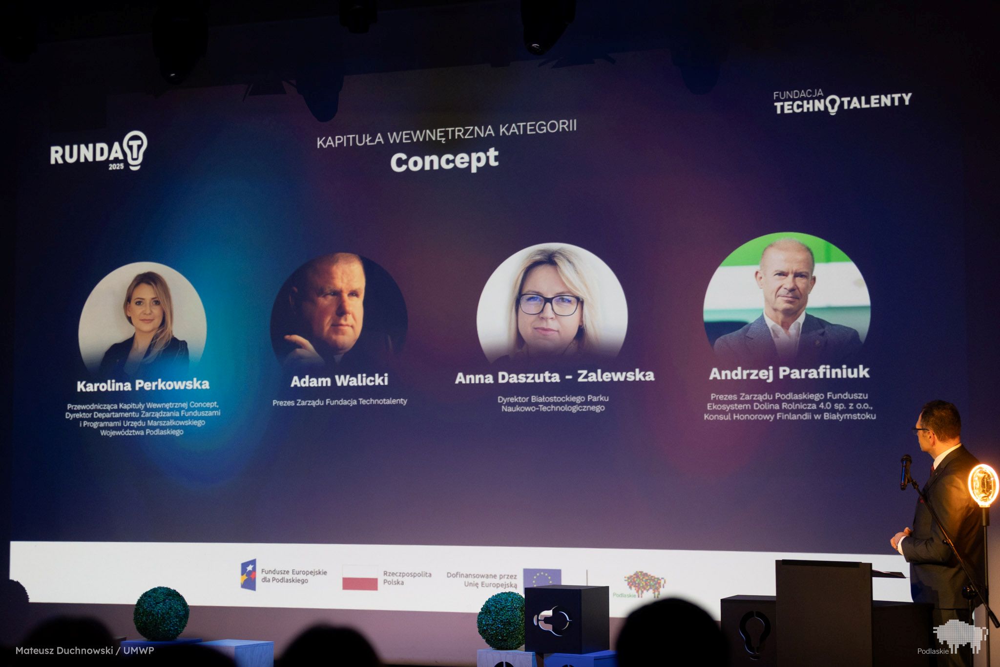 Slajd z prezentacją kapituły konkursu.