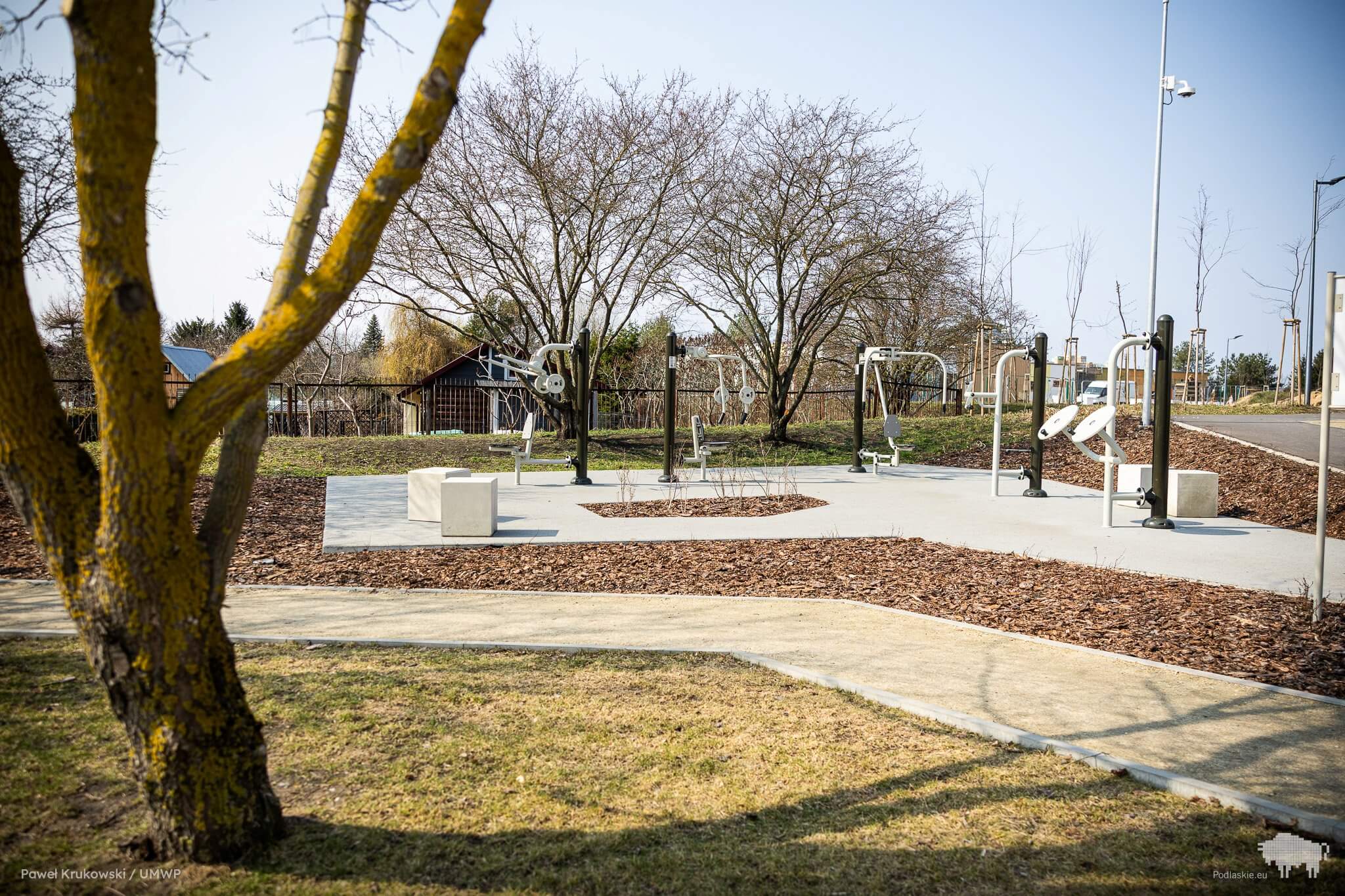 Siłownia pod chmurką