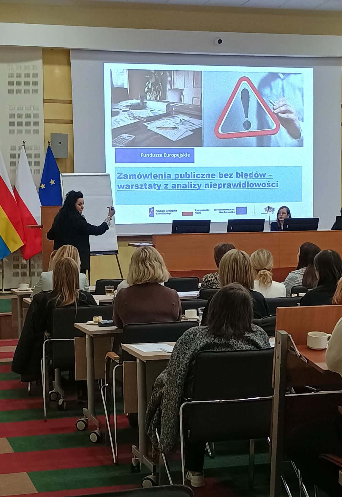 Uczestnicy szkolenia na sali konferencyjnej