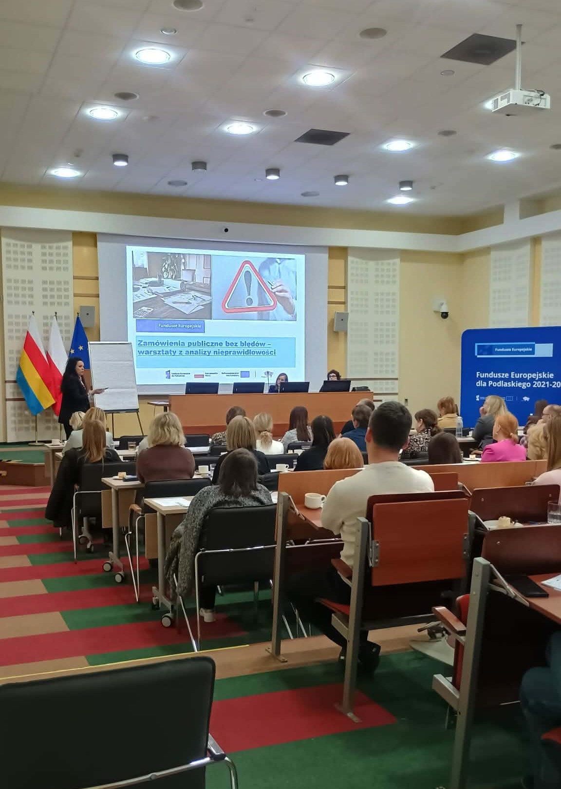 Uczestnicy szkolenia na sali konferencyjnej