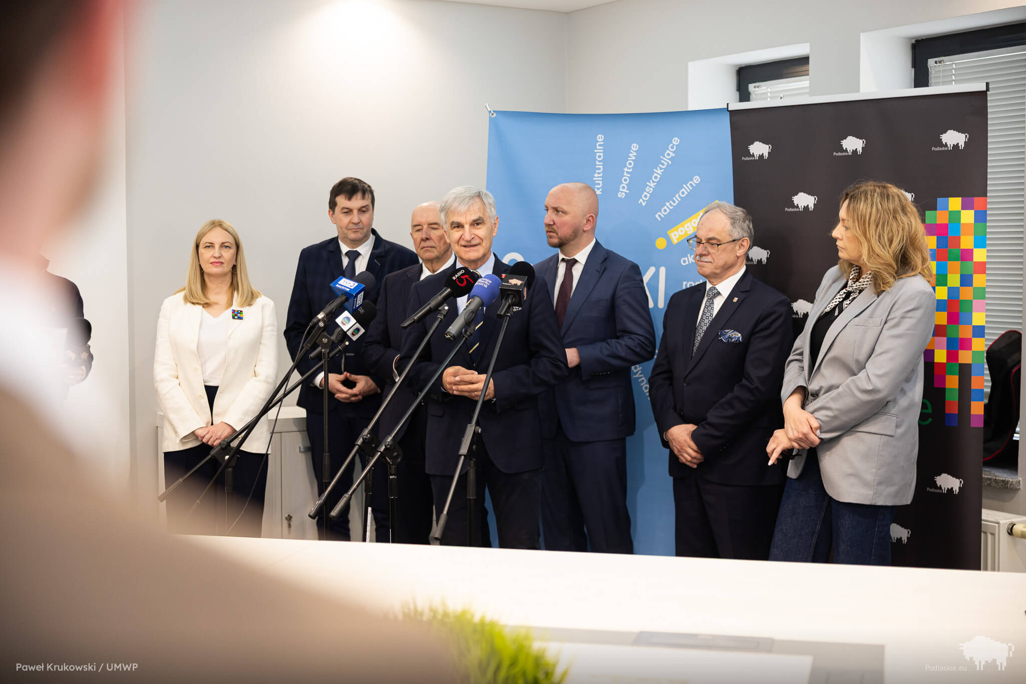 Członek Zarządu Bogdan Dyjuk zabiera głos podczas konferencji prasowej