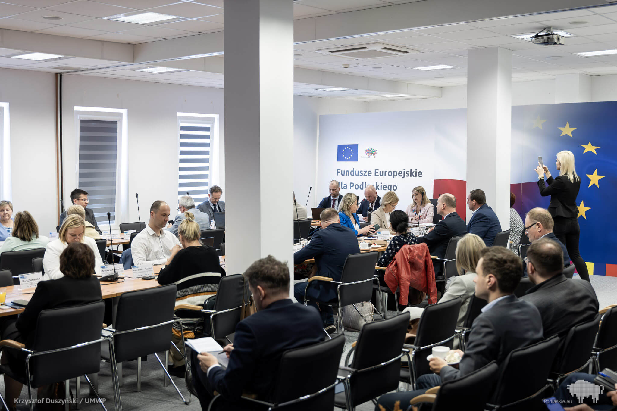 Uczestnicy posiedzenia Komitetu Monitorującego