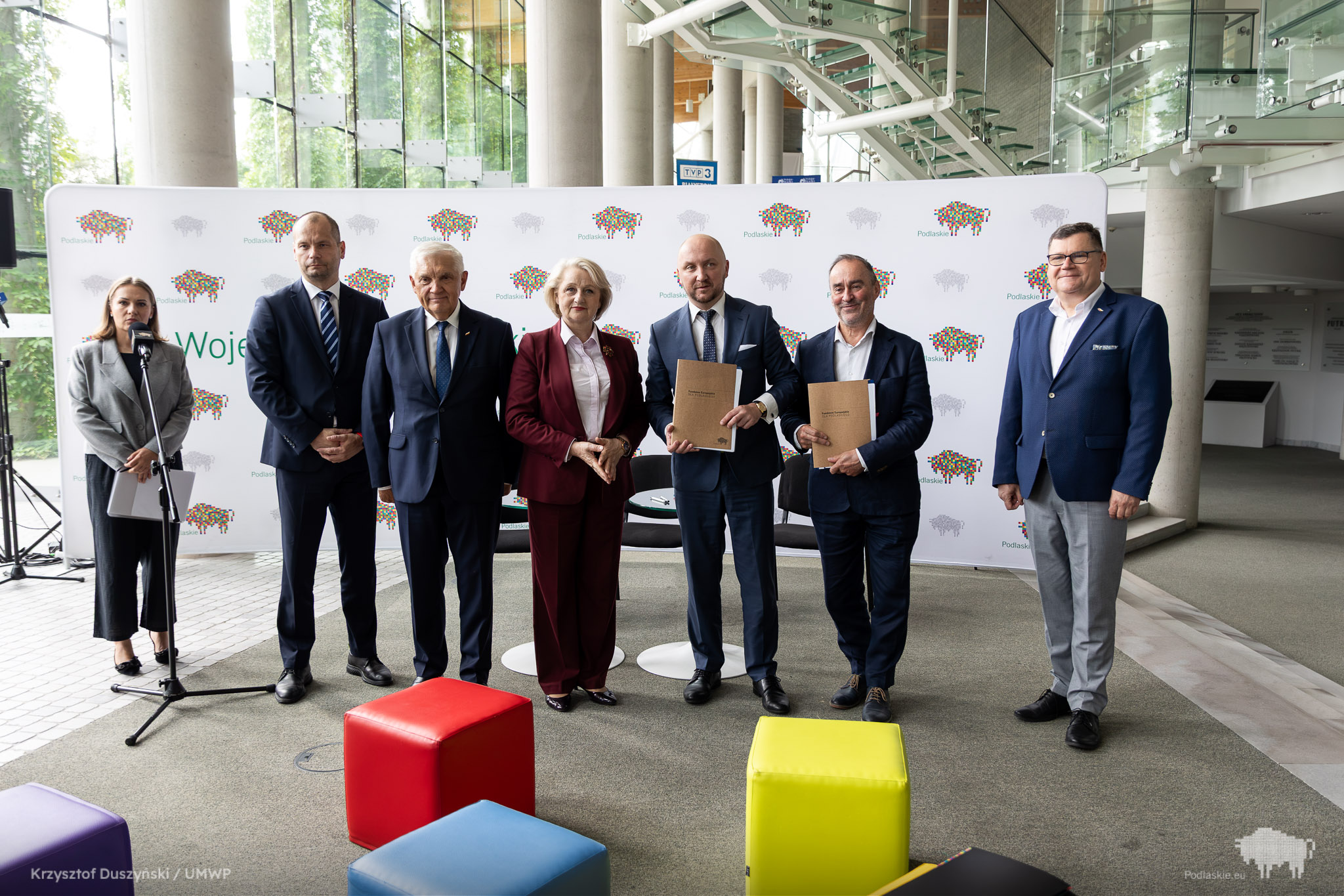 Przedstawiciele umowy na Kluby seniora BOF - Miasto Białystok